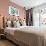 Отель Linda Boutique 4*